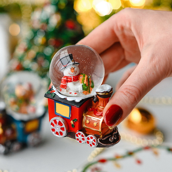 Снежный шар мини "Снеговик" 7х6 см