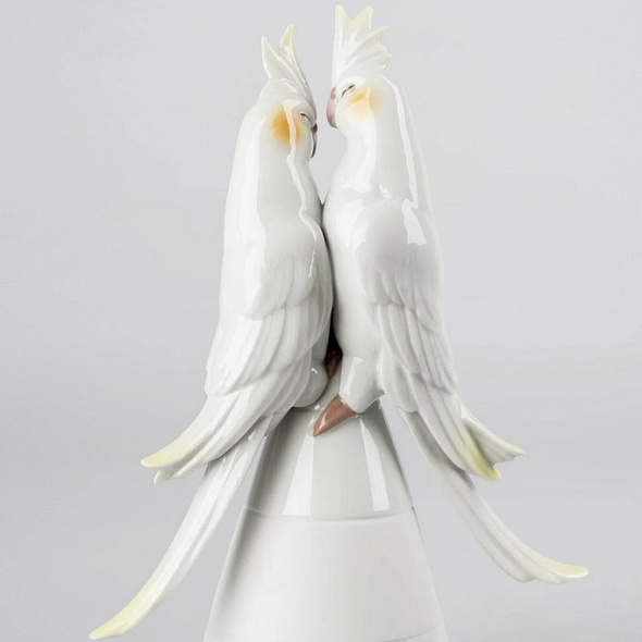 Статуэтка "Влюбленные кореллы" 27х18х11 см