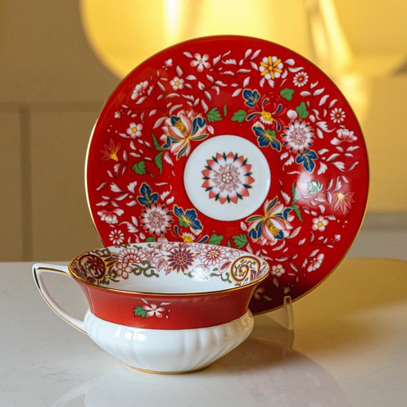 Чашка чайная с блюдцем Crimson Orient 150 мл
