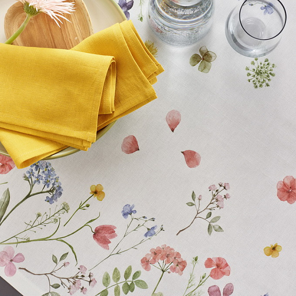 Скатерть прямоугольная Suzanne 150x250 см