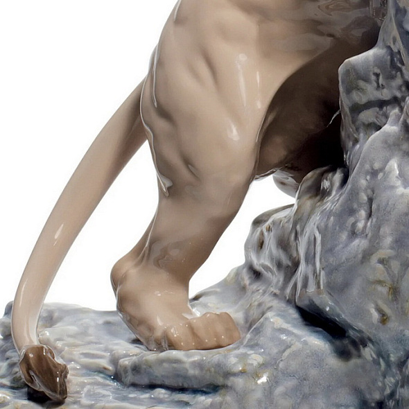 Статуэтка "Бросок льва" 29х31х19 см