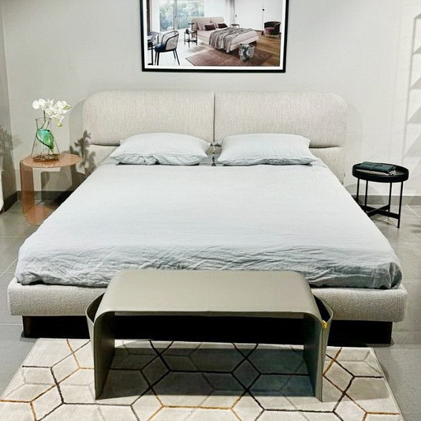 Кровать Calligaris Kilian Round 180х200 с матрасной основой