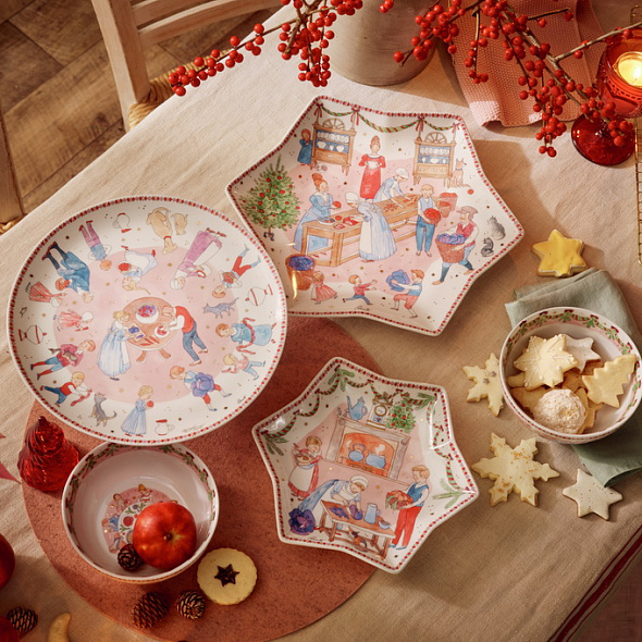 Блюдо-звезда Hutschenreuther Christmas feast 24 см