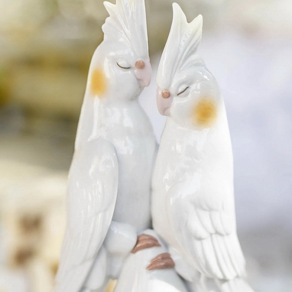 Статуэтка "Влюбленные кореллы" 27х18х11 см