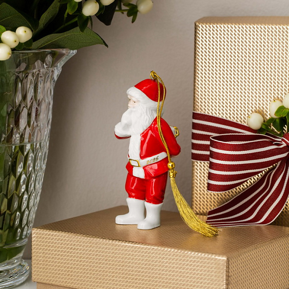 Елочная игрушка Villeroy & Boch Christmas Classics "Санта 2026" 11 см