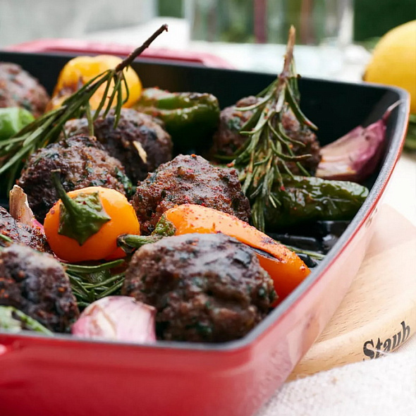 Сковорода-гриль квадратная c двумя ручками Grills 28х28 см, вишневая