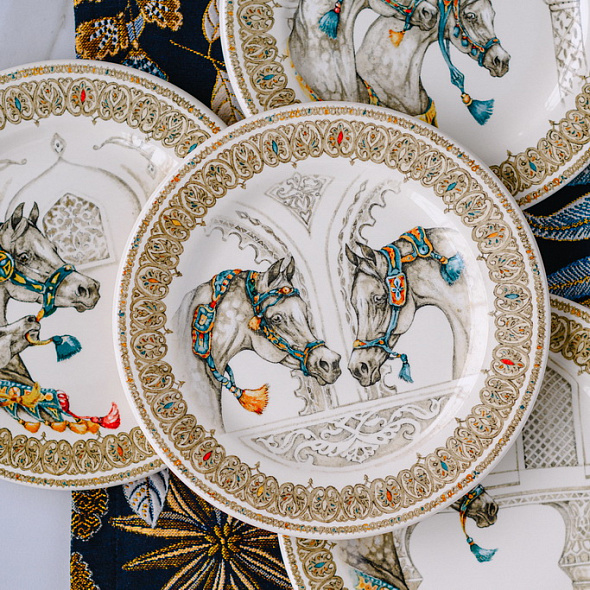 Тарелка салатная Chevaux du vent 22 см (лицом к лицу)