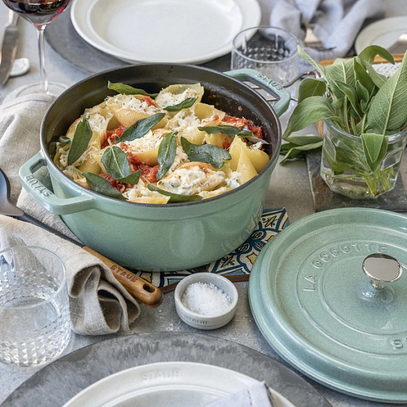 Кокот круглый La Cocotte 20 см / 2,2 л, цвет шалфей