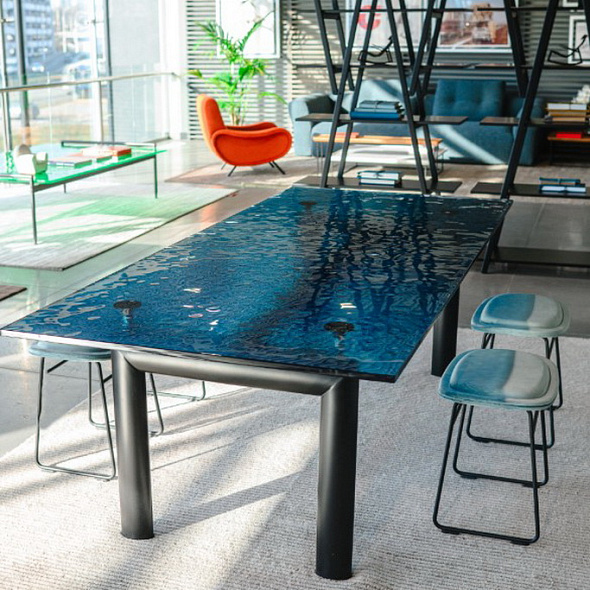 Стол Cassina Table tube d’avion 220х100, Aquamarine Fluted Glass