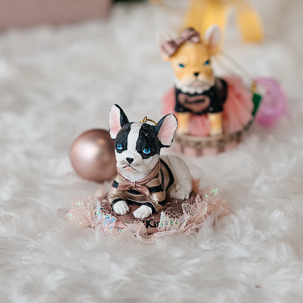 Новогодняя игрушка "Французский бульдог - мальчик" 6,3 см