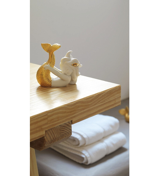 Статуэтка "Резвясь у моря. Re-Deco золото" 10х12х5 см