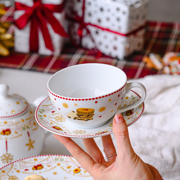 Чашка для завтрака с блюдцем Christmas Love 430 мл