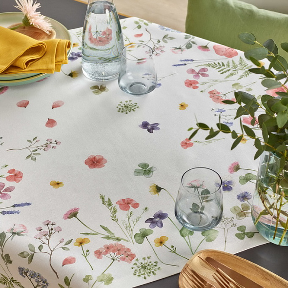 Скатерть прямоугольная Suzanne 150x250 см