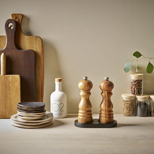 Подставка для мельниц Linea 18,7 см, матовая черная