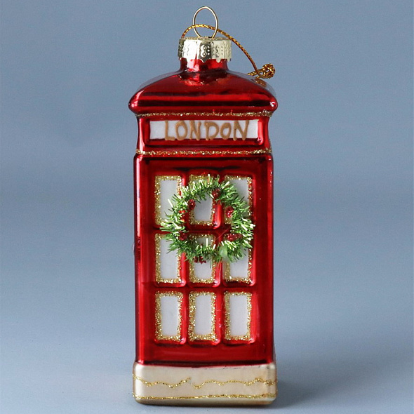 Елочная игрушка "Телефонная будка с венком" 10 см