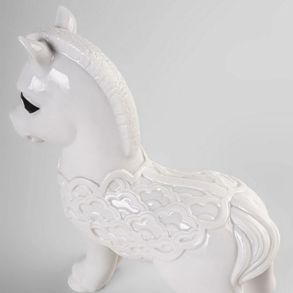 Статуэтка "Лошадка" 19х18 см (китайский гороскоп)