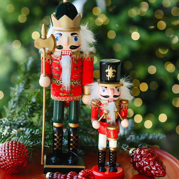 Фигурка "Щелкунчик с секирой" 31 см