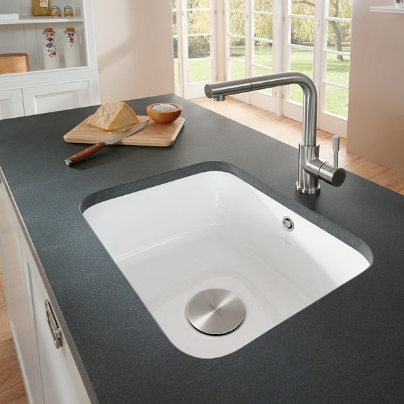 Мойка кухонная Villeroy & Boch Cisterna 60C 55х44, CeramicPlus, q1_670601R1