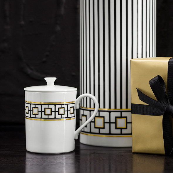 Кружка с крышкой MetroChic Gifts 300 мл