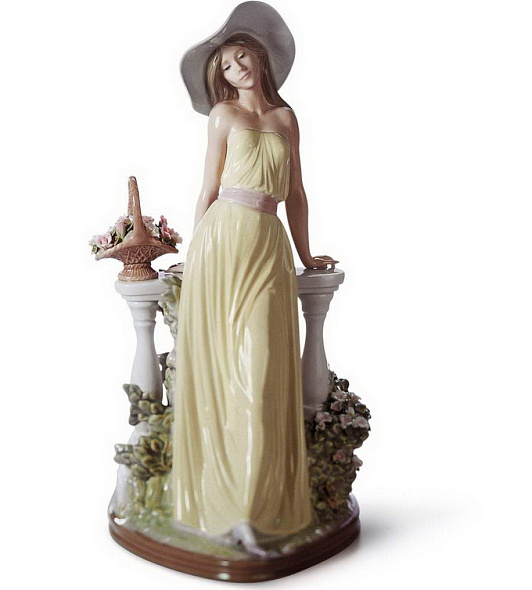 Статуэтка "Задумчивая" 35х17х16 см