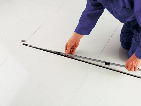 Душевой трап Viega Advantix Vario 704353, 30-120 см, с матовой вставкой