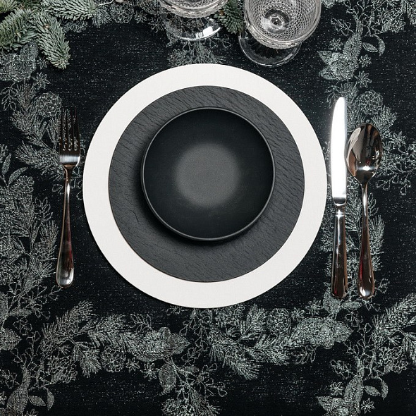 Скатерть круглая Pine Garland 170 см, цвет черный