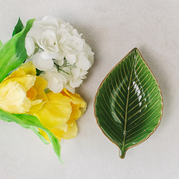 Блюдо-лист Relief Zaira 20х12 см