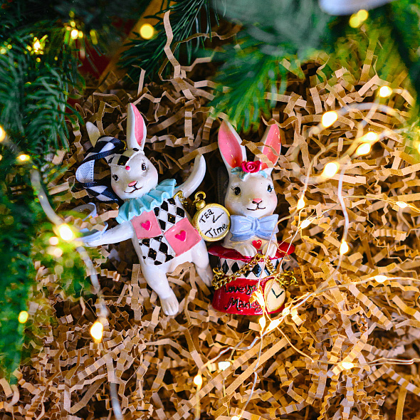 Елочная игрушка "Кролик в шляпе"