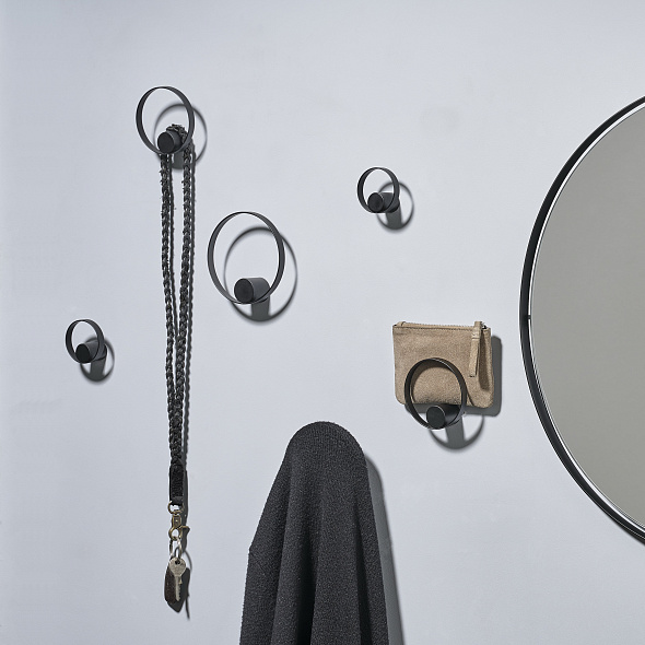 Полотенцедержатель круглый Zone Hoooked on rings 332026, 7,6 см, черный