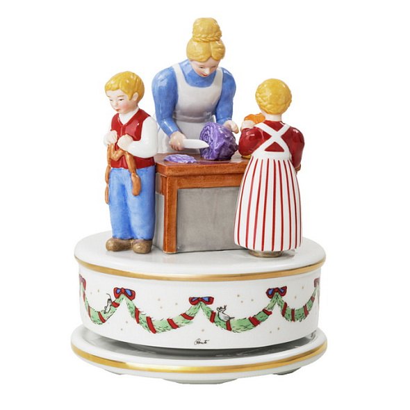 Шкатулка музыкальная Hutschenreuther Christmas feast 15,5 см