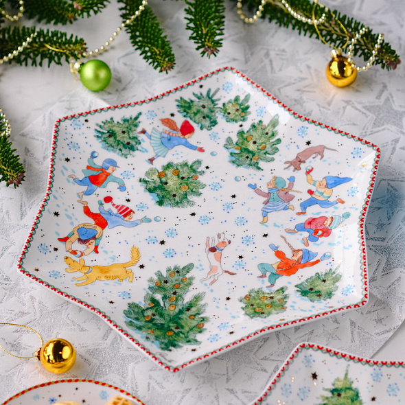 Блюдо-звезда Christmas games 34 см