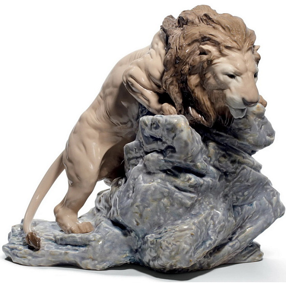 Статуэтка "Бросок льва" 29х31х19 см