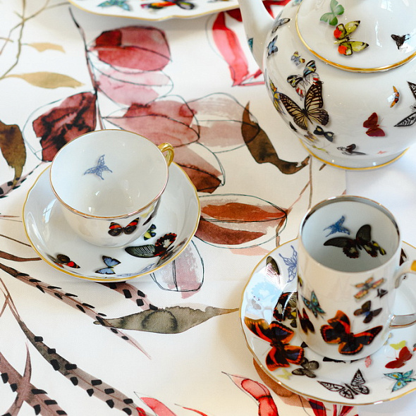 Чашка чайная с блюдцем Butterfly Parade 239 мл