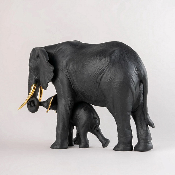 Статуэтка "Показывая путь. Слоны" 27х36х14 см