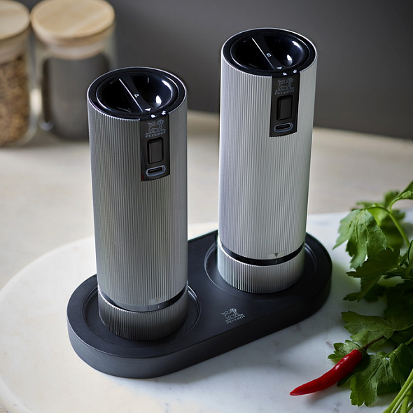 Подставка для мельниц Linea 18,7 см, матовая черная