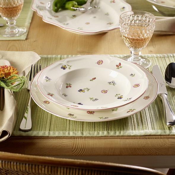 Тарелка глубокая Petite Fleur 23 см