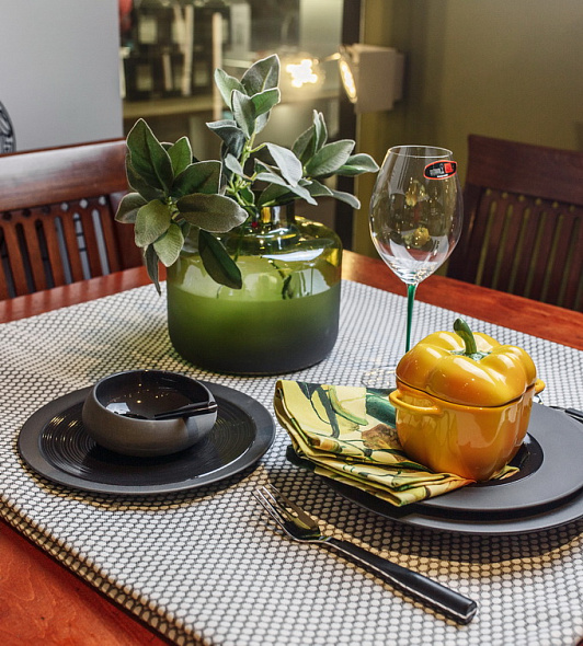 Тарелка салатная Bahia Onyx 23 см