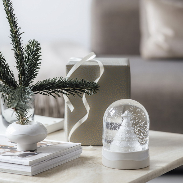 Фигурка "Рождественская ель под куполом" Winter Glow 13 см