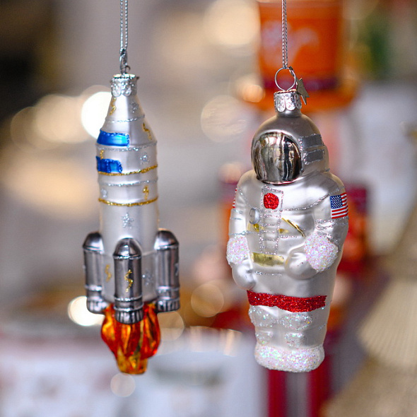 Елочная игрушка "Космонавт" 12 см