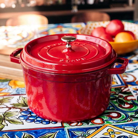 Кокот высокий круглый La Cocotte 24 см / 4,7 л, вишневый