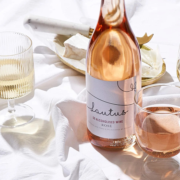 Вино безалкогольное Lautus Rose Pinotage 0,75 л, розовое