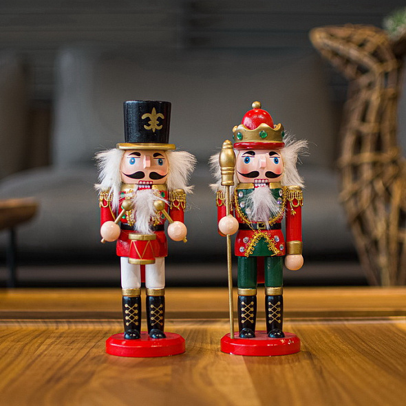 Фигурка "Щелкунчик-Король" 20 см