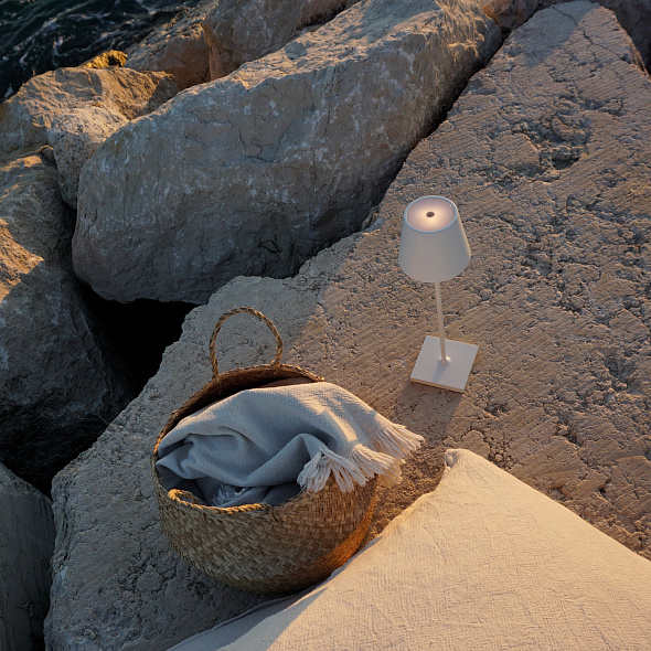 Лампа настольная Zafferano Poldina Pro 38 см, белая