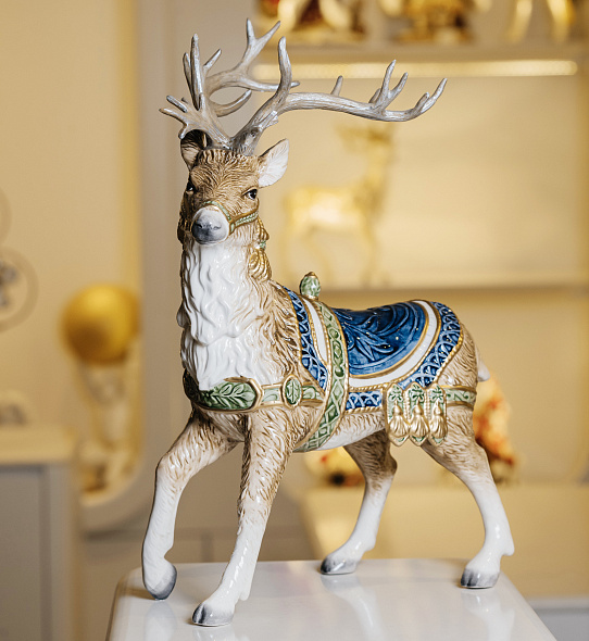 Фигурка "Олень с посеребренными рогами" 40 см