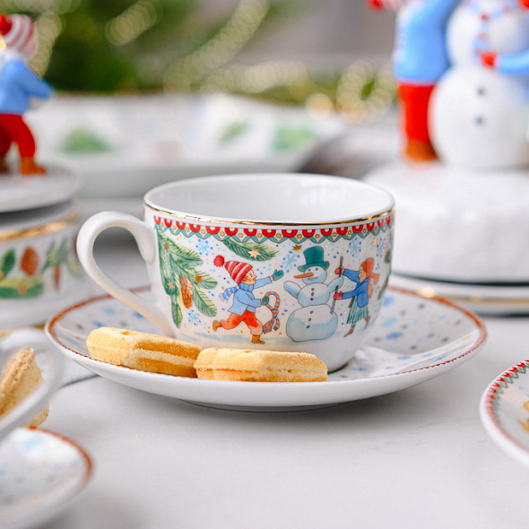 Чашка для капучино с блюдцем Christmas games 220 мл