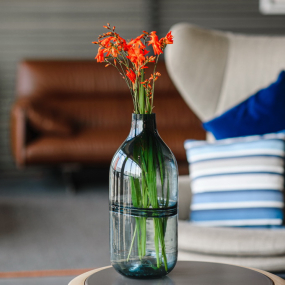 Ваза-бутылка Glass Design Atmosphere 39 см