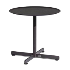 Стол журнальный Poltrona Frau Bob Outdoor, высота 43 см