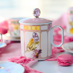 Кружка с крышкой "Розовый зяблик" Swarovski Idyllia 390 мл