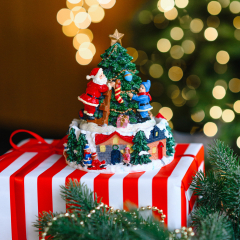 Фигурка музыкальная "Украшаем елку с Сантой" 16 см