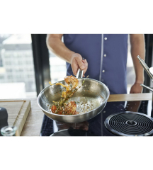 Сковорода Zwilling Pro 24 см